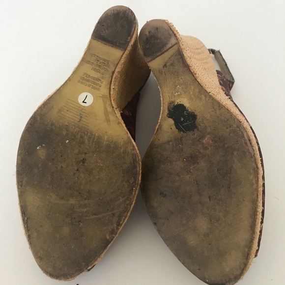 🔴CLEARANCE🔴 Size 7 Bakers Floral Wedges - Picture 5 of 5